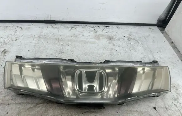 Honda Civic IX Front bumper upper radiator grill 0315203010
