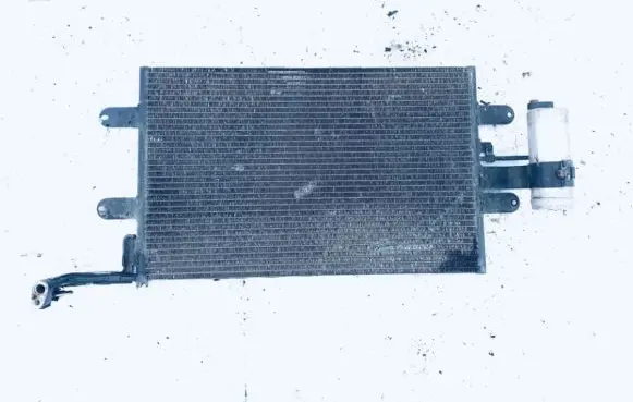 Audi TT Mk1 A/C cooling radiator (condenser) 8n0820411a hfc134a