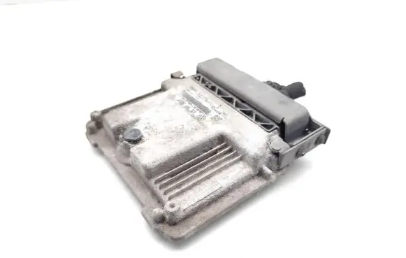 Volkswagen PASSAT B7 Engine control unit/module 03L907309N 0281016374