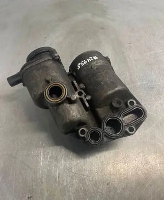 Volvo S70 V70 V70 XC Oil filter cover 1371199