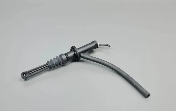 Dacia Sandero II Clutch master cylinder 306104585R 306104585RB