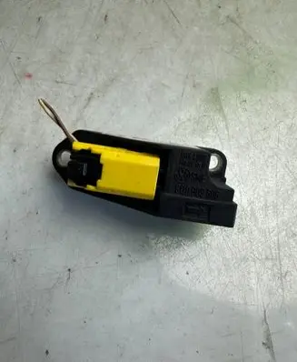 Volkswagen PASSAT B5.5 Airbag deployment crash/impact sensor 6Q0909606 5WK42895