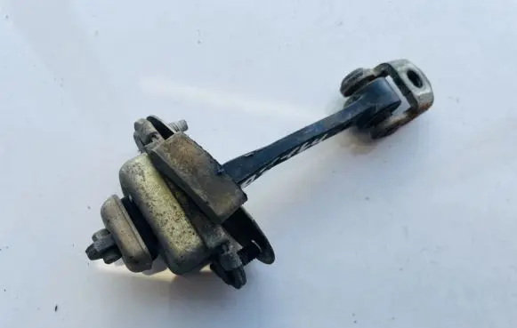 Peugeot 407 Rear door check strap stopper