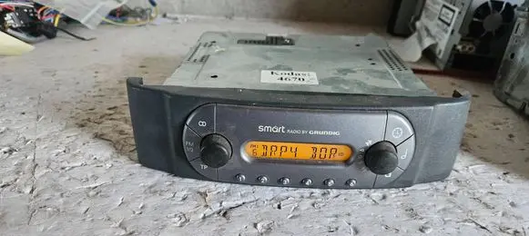 Smart ForTwo I Radio/CD/DVD/GPS head unit 9183468652 MC341331409389 0013413V007