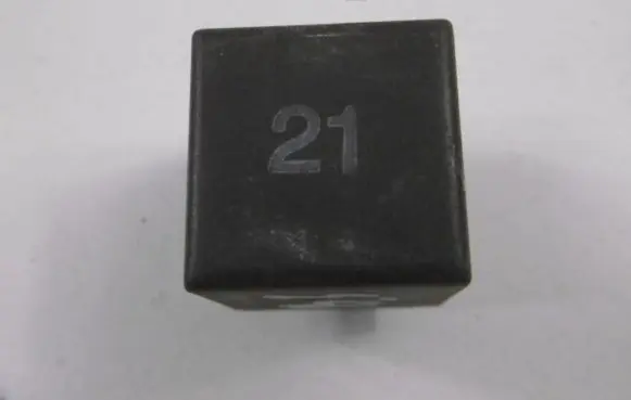 Volkswagen PASSAT B3 Other relay 191953227A21