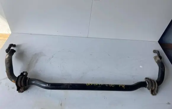 Infiniti G35 Front anti-roll bar/sway bar
