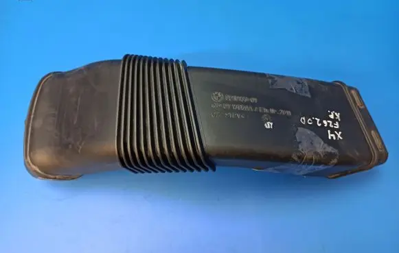BMW X4 F26 Air intake duct part 8519133 851913301 0113859A