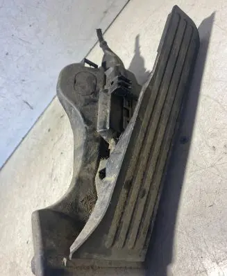 Volkswagen Touran I Accelerator throttle pedal 1T1721503H 6PV00868900