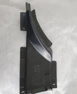 Alfa Romeo Giulia Intercooler air guide/duct channel 156141625