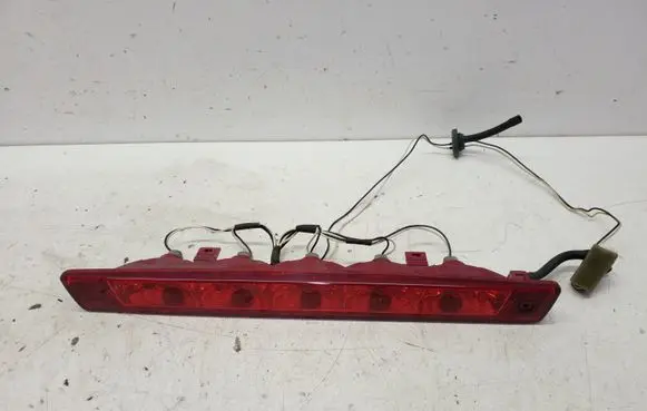 Chevrolet Captiva Third/center stoplight 96626968