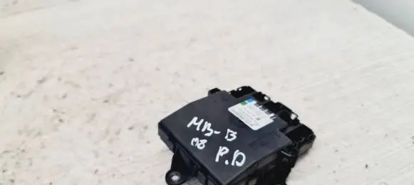 Mercedes-Benz B W245 Door control unit/module A1698208426 05072354 54052905358402