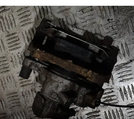 Volvo V40 Rear brake caliper