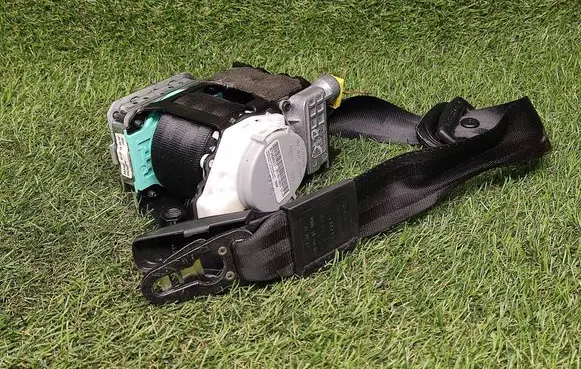 Audi A4 Allroad B8 Front seatbelt 8K1857705J TASATANETR1 306226299G48