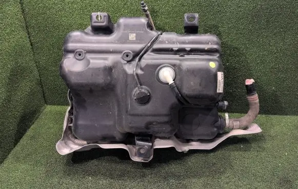 Renault Trafic III (X82) AdBlue liquid reservoir 172A28000R 172A22038R 172A21178R