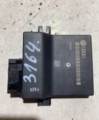 Audi A6 S6 C6 4F Gateway control module 4L0907468B 4L0910468A 401324