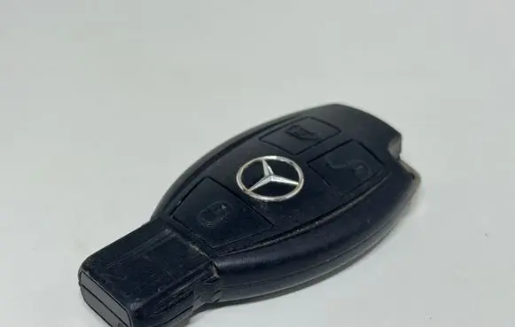 Mercedes-Benz E W212 Ignition key/card 2011DJ1122 DC12B43392 ESD1105216C