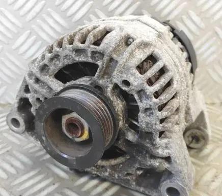 Opel Corsa D Generator/alternator 0124325171 13222930