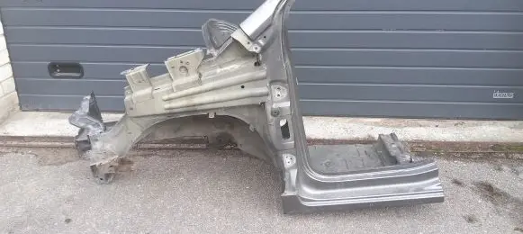 Peugeot Partner Front quarter panel 