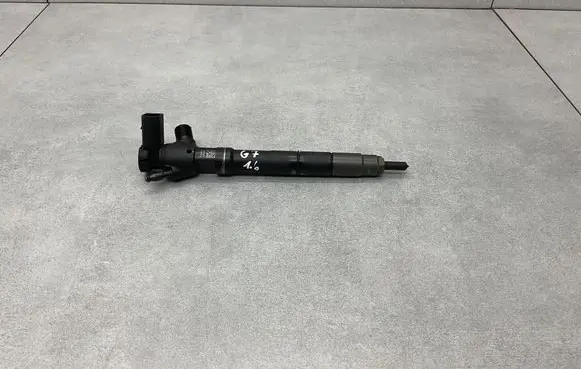 Volkswagen Golf VII Fuel injector 04L130277BD