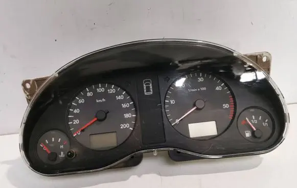 Speedometer (instrument cluster)