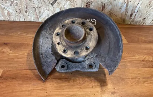 Opel Meriva B Rear wheel hub 