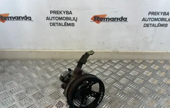 Toyota Corolla E120 E130 Power steering pump