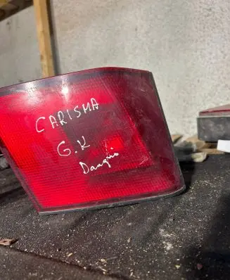 Mitsubishi Carisma Tailgate rear/tail lights MB952167
