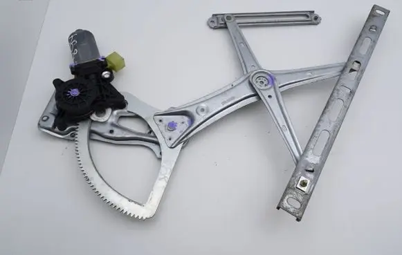 Mercedes-Benz CLK A208 C208 Front door window regulator with motor 0130821723 119378XXX