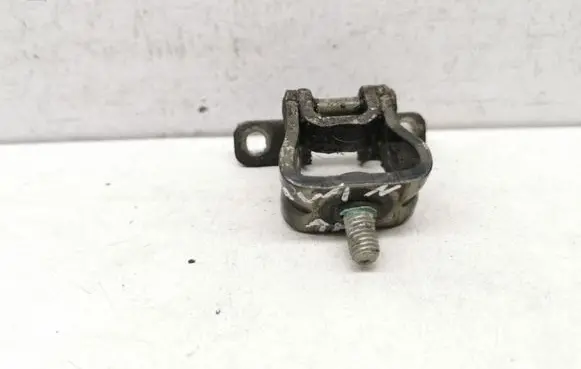 Volkswagen Tiguan Tailgate/trunk/boot hinge 5N0827301