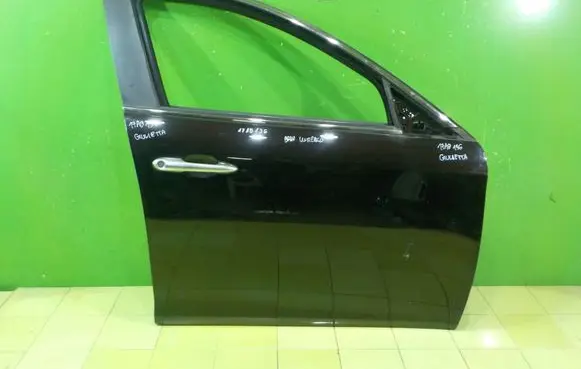 Alfa Romeo Giulietta Front door PRZOD PRAWE