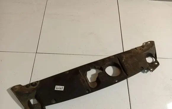 Honda FR-V Engine bonnet/hood lock trim molding 