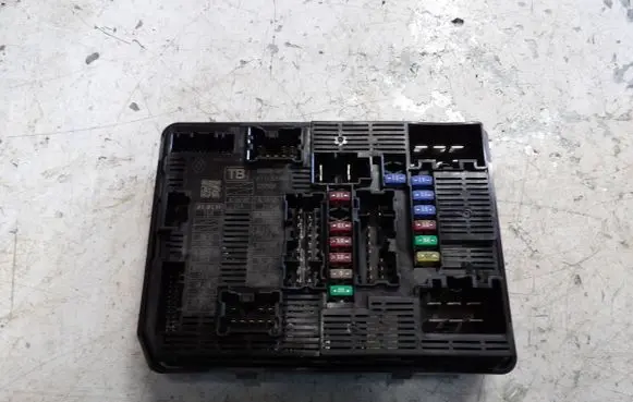 Mercedes-Benz Citan II Fuse module 284B66911R 220509 P711005MAB