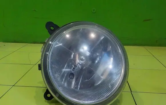 Jeep Patriot Headlight/headlamp PRZOD