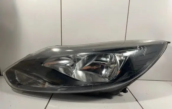 Ford Focus Headlight/headlamp BM5113W030DH