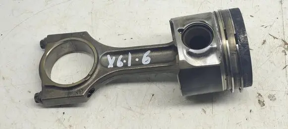 BMW X6 E71 Piston with connecting rod 
