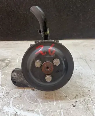 BMW 3 E90 E91 Power steering pump 7810810