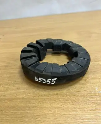 Land Rover Discovery Sport Front coil spring rubber mount FK725A327AA D5355