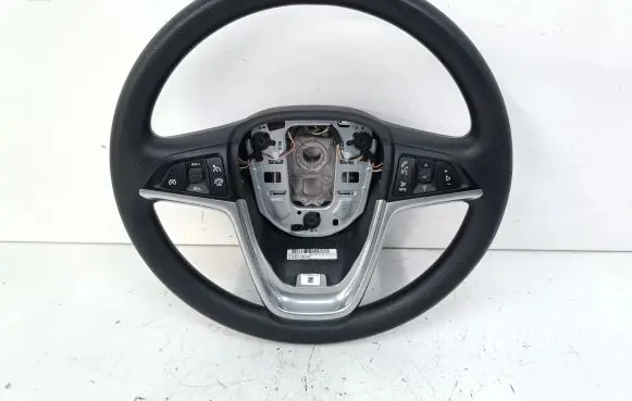 Opel Zafira C Steering wheel 13351039
