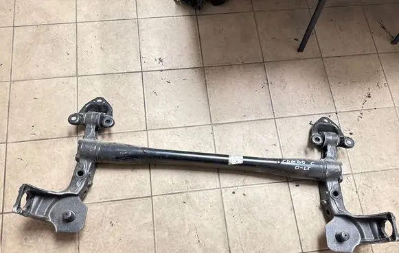Opel Combo C Rear axle beam 9199203