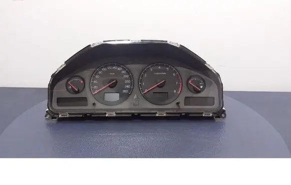 Volvo S80 Speedometer (instrument cluster) 8637993