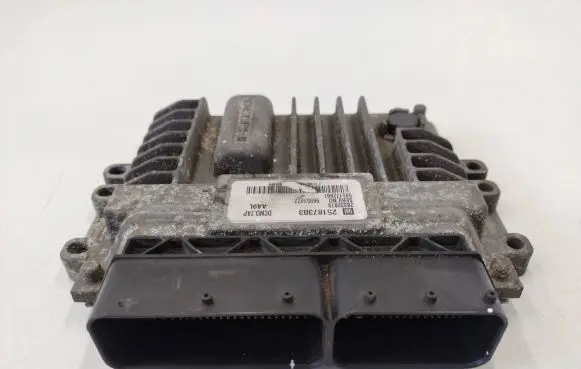 Chevrolet Captiva Engine control unit/module 96951477 28332879 25187303