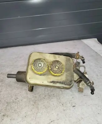 Jeep Grand Cherokee Master brake cylinder