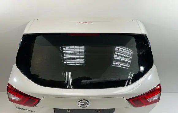 Nissan Qashqai Tailgate/trunk/boot lid 