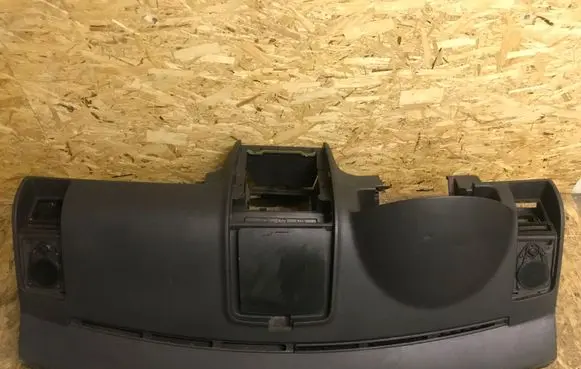 Volkswagen Touran I Dashboard