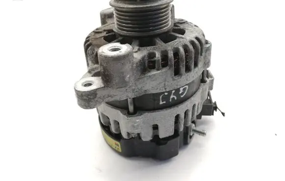 Hyundai i30 Generator/alternator 3730004950