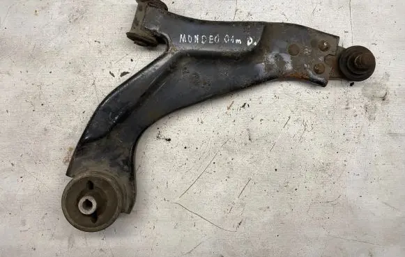 Ford Mondeo Mk III Front lower control arm/wishbone