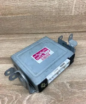 Mitsubishi Pajero Engine control unit/module ECU MB977144 11581111710 2L07