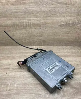 Audi A4 S4 B5 8D Engine control unit/module ECU 028906021GM 0281001658