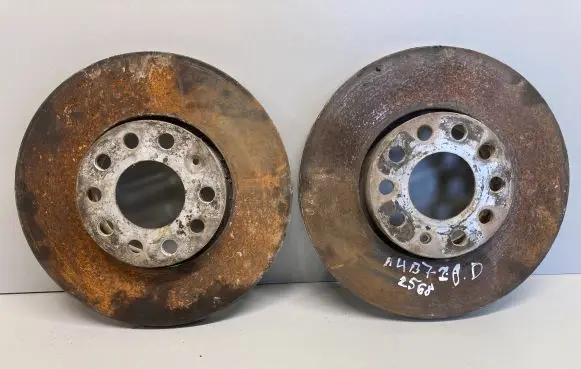 Audi A4 S4 B7 8E 8H Front brake disc