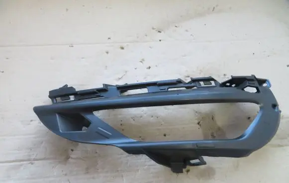 Volvo XC60 Fog light bracket 31425179